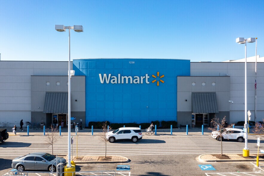 More Photos Of 1238 Putty Hill Ave, Towson General Retail For Lease