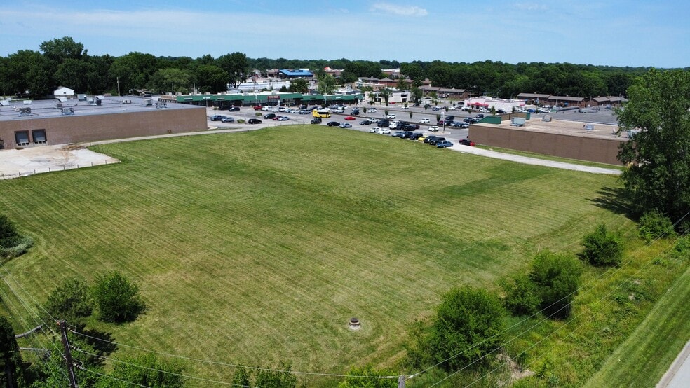 More Photos Of 4420-4484 S Noland Rd, Independence Unknown For Lease