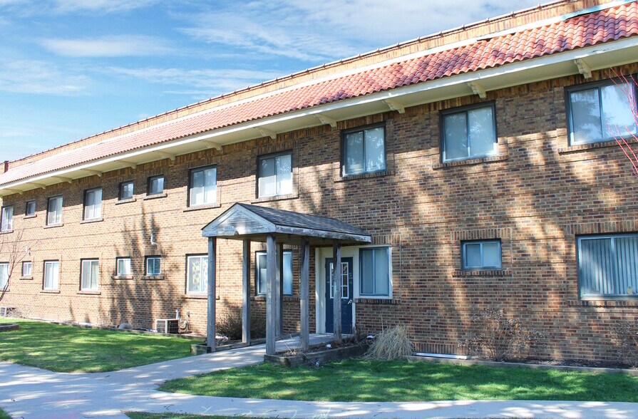 More Photos Of 133 N Riverview Dr, Parchment Apartments For Sale