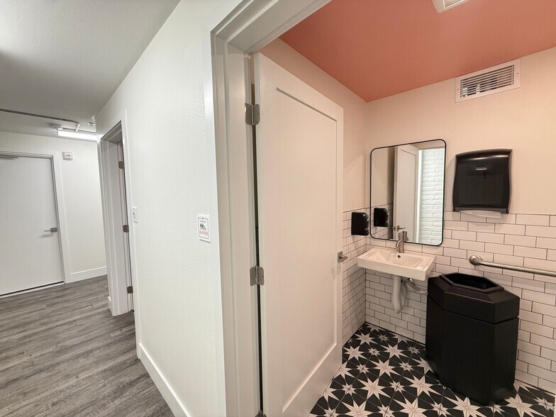 More Photos Of 615 Jadwin Ave, Richland Apartments For Lease