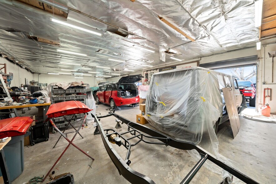 More Photos Of 471 S Allen St, San Bernardino Service For Sale