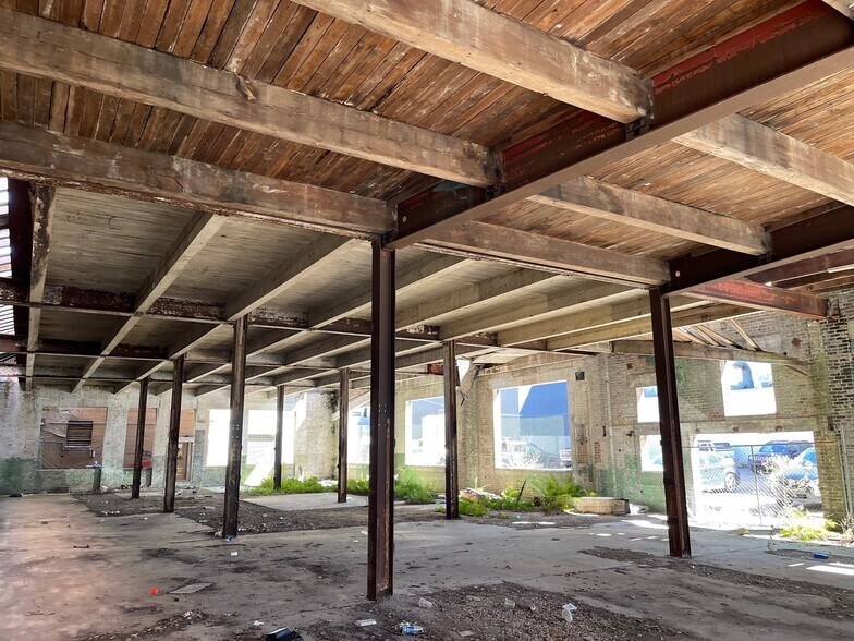 More Photos Of 232 Lafayette St, Baton Rouge General Retail For Sale