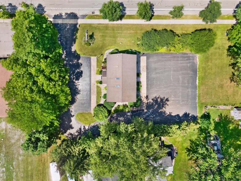 More Photos Of 644 E Main St, Palmyra Office For Sale