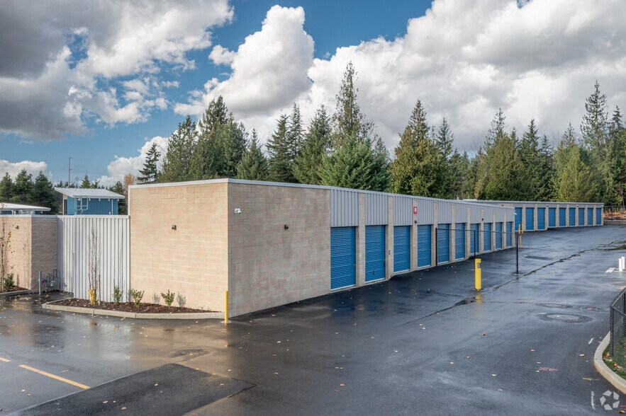 More Photos Of 30460 3rd Ave, Black Diamond Self Storage For Lease