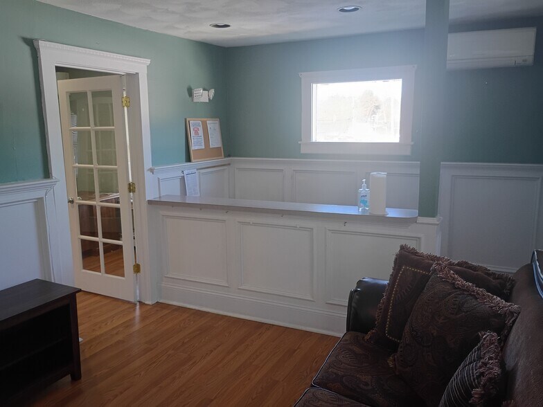 More Photos Of 247 Main St, North Reading Office For Lease