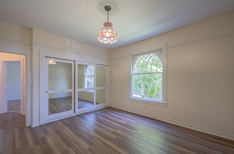 More Photos Of 206 Cypress Ave, Pacific Grove Apartments For Sale