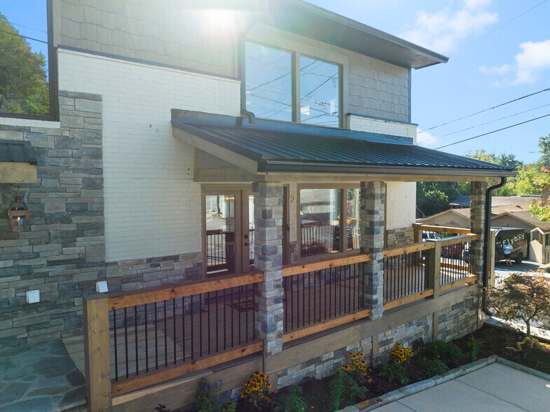 More Photos Of 870 Main St, Blowing Rock Restaurant For Sale