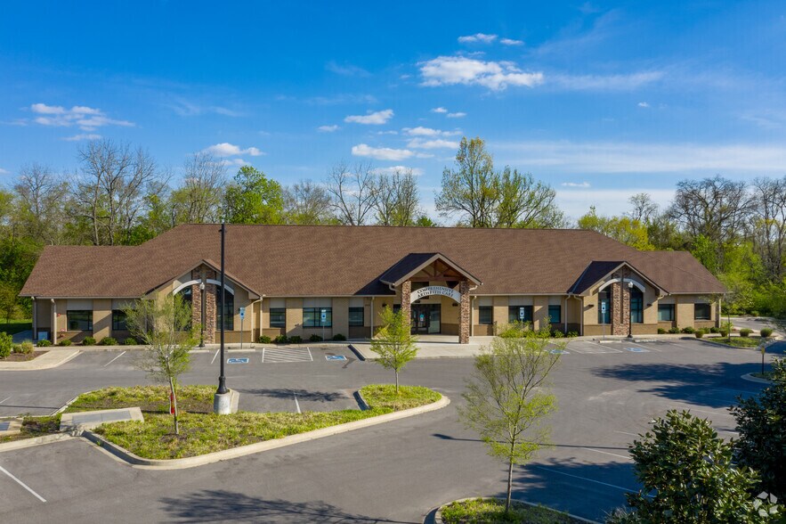 More Photos Of 242 Indian Lake Blvd, Hendersonville Medical For Lease