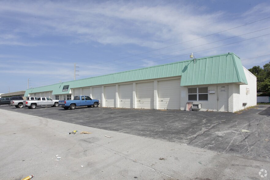More Photos Of 1220-1252 SW 1st Way, Deerfield Beach Warehouse For Lease