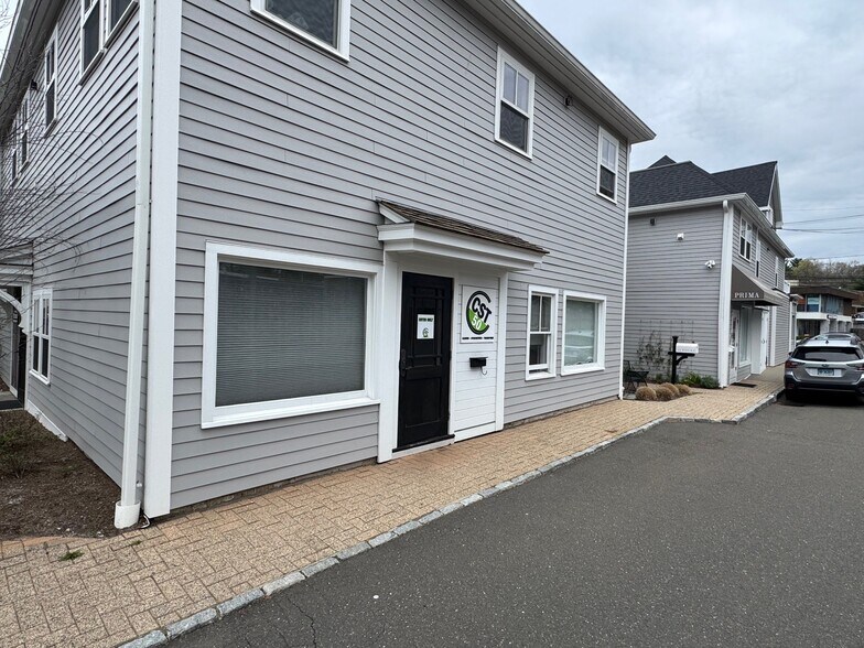 Primary Photo Of 292 Post Rd E, Westport Storefront For Lease