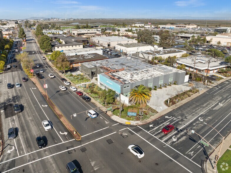 More Photos Of 699 Veterans Blvd, Redwood City Office For Lease