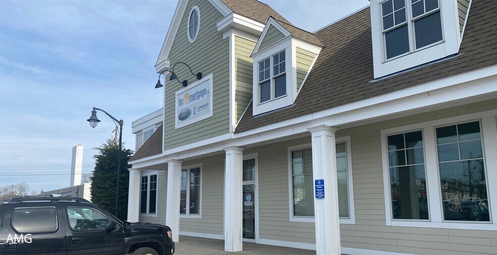 More Photos Of 540 Main St, Hyannis General Retail For Sale