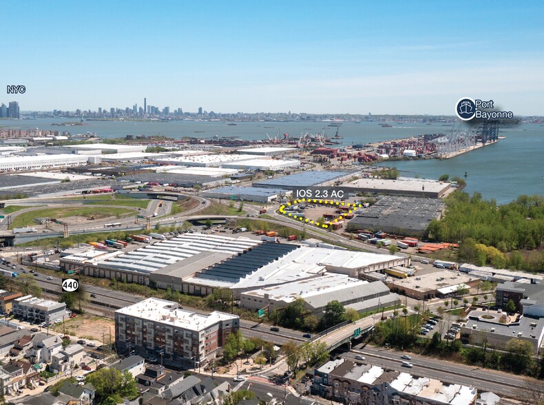 More Photos Of 130 Pulaski St, Bayonne Land For Lease