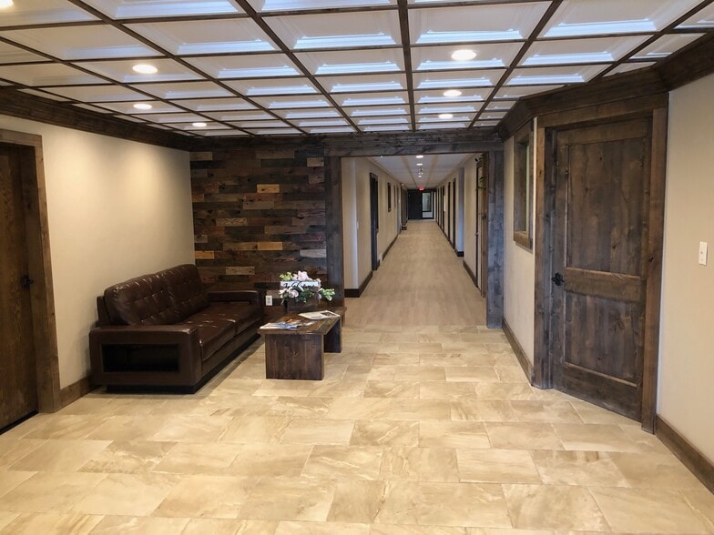 More Photos Of 640 N Main St, North Salt Lake Office For Sale