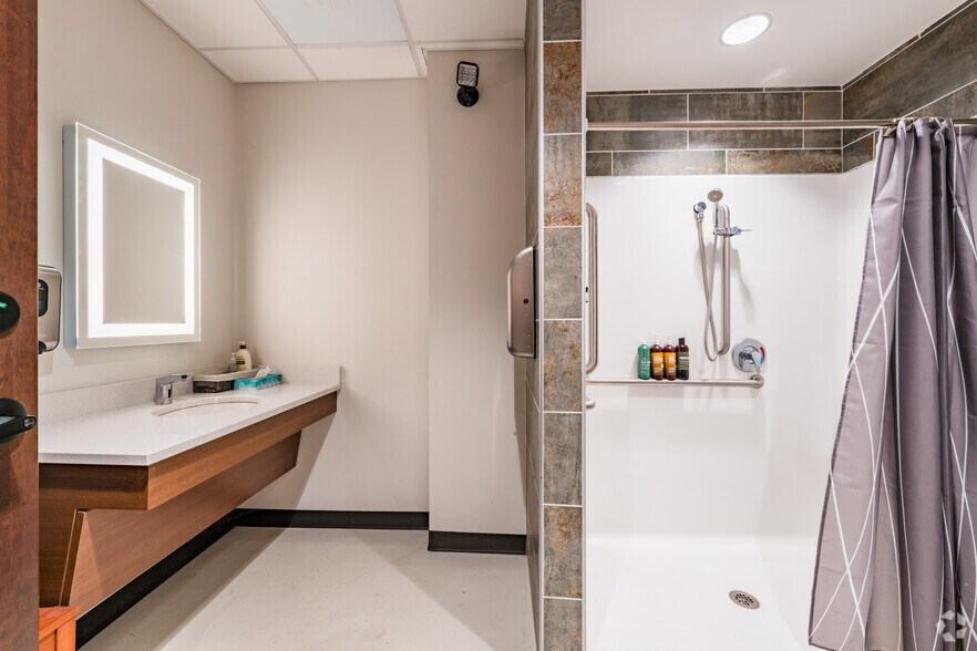 More Photos Of 505 Ellicott St, Buffalo Coworking Space