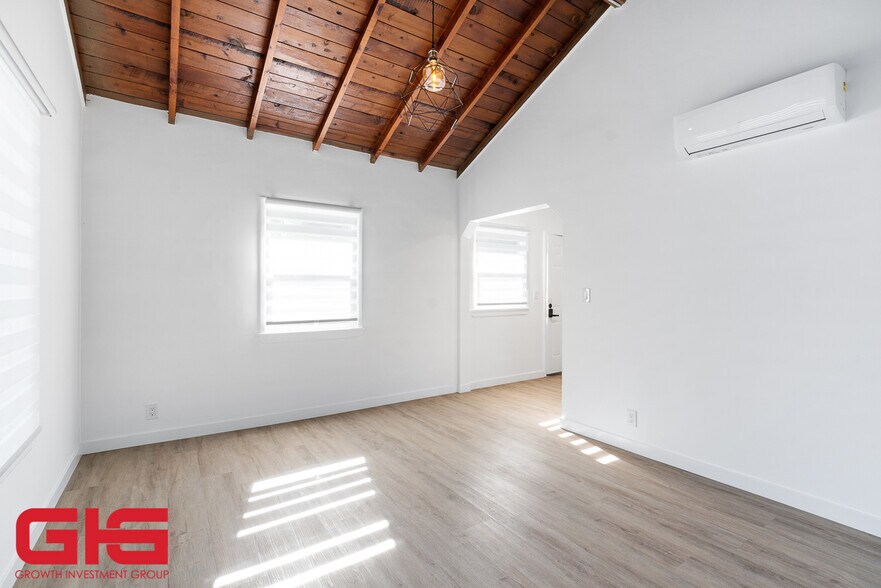 More Photos Of , Pasadena Multifamily For Sale