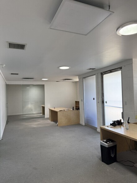More Photos Of 13011 S Broadway, Los Angeles Service For Lease