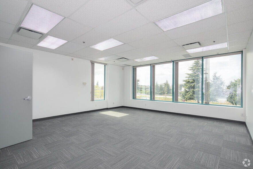 More Photos Of 13351 Commerce Pky, Richmond Office For Lease