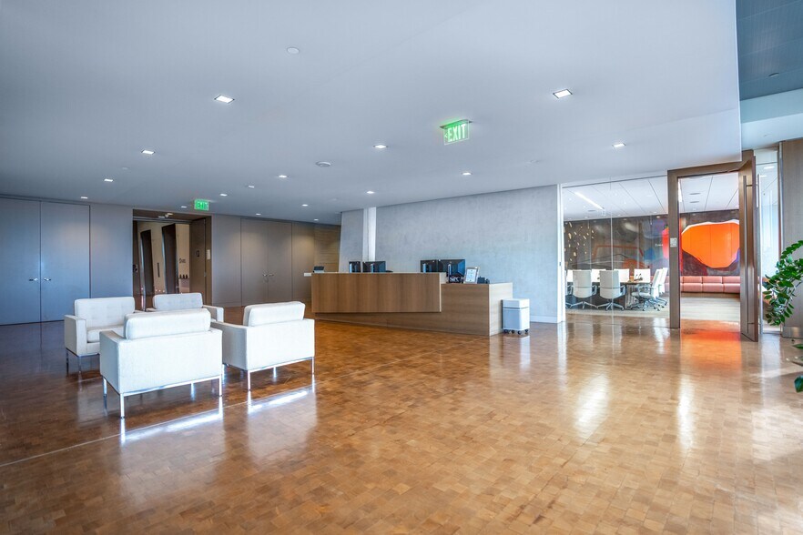 More Photos Of 2000 Avenue of the Stars, Los Angeles Office For Sale