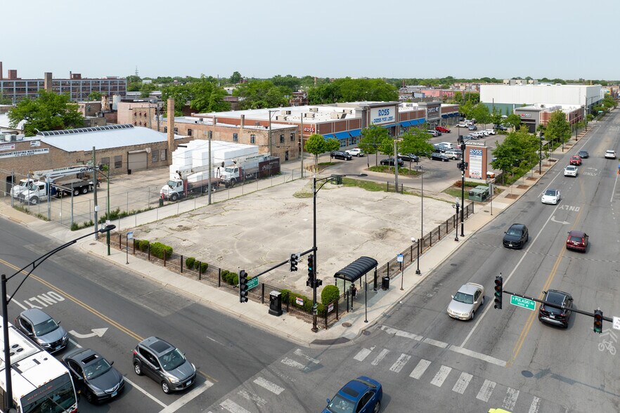 More Photos Of 2754 N Pulaski Rd, Chicago Land For Lease
