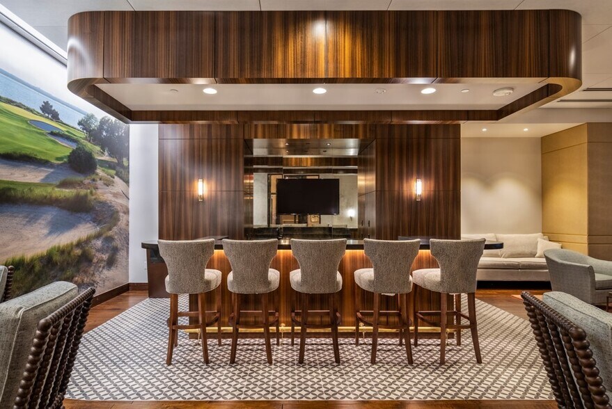 More Photos Of 191 Peachtree St NE, Atlanta Office For Lease