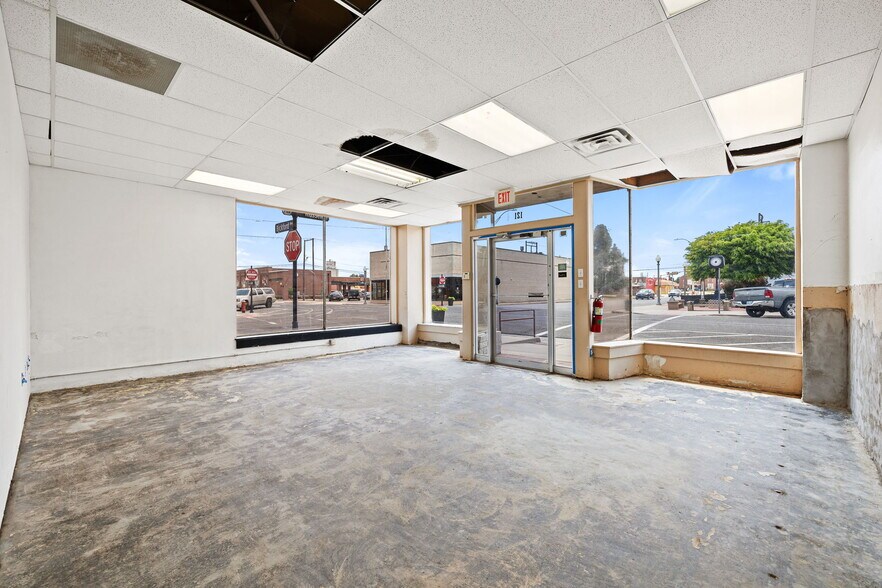 More Photos Of 121 S Bickford Ave, El Reno Storefront For Lease