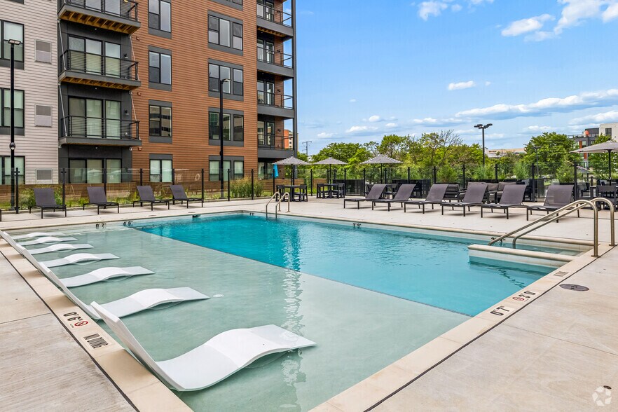 More Photos Of 8309 Greenway Blvd, Middleton Apartments For Lease