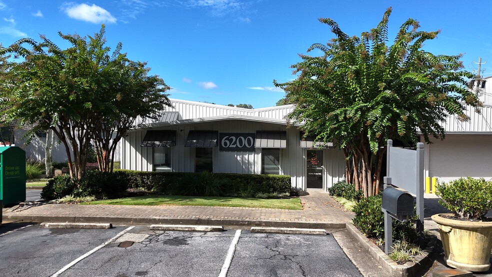 More Photos Of 6200 Ross Rd, Doraville Warehouse For Sale