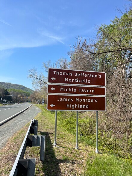 More Photos Of 683 Thomas Jefferson Pky, Charlottesville General Retail For Sale