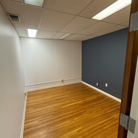More Photos Of 816-822 E 6th St, Tulsa Office For Lease