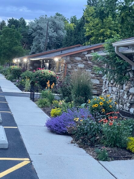 Primary Photo Of 2036 N Cole Rd, Boise Office For Lease