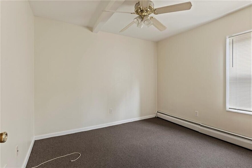 More Photos Of 1670-1674 Main St, West Warwick Storefront Retail Residential For Sale