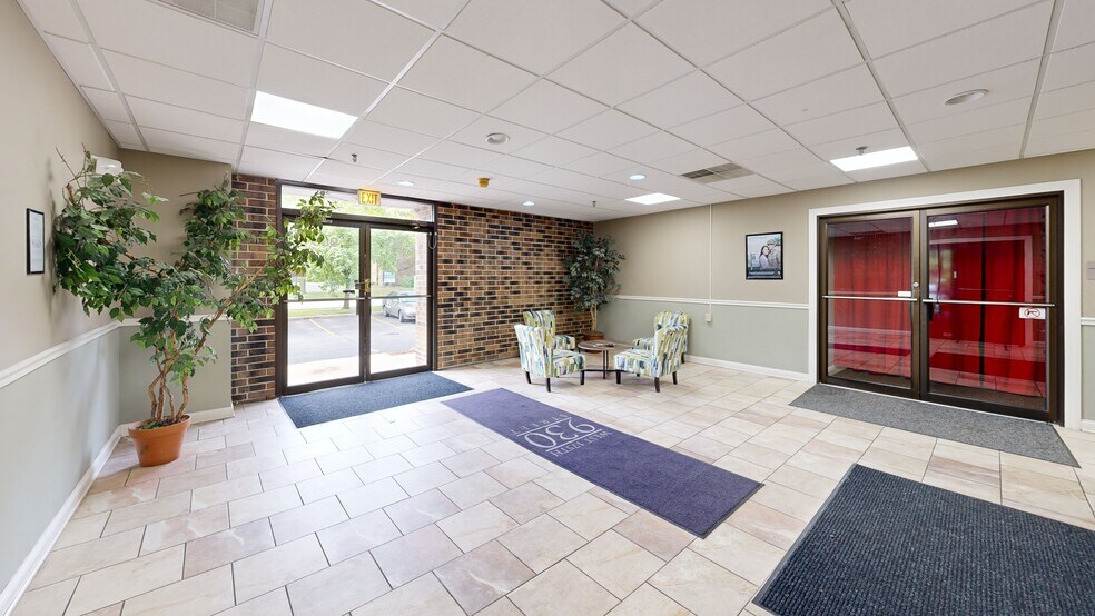 More Photos Of 930 W 175th St, Homewood Office For Sale