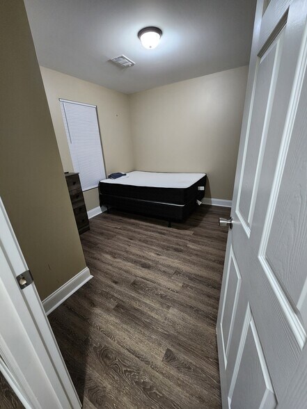 More Photos Of 106 Ronald Pride Blvd, Fort Valley Specialty For Sale