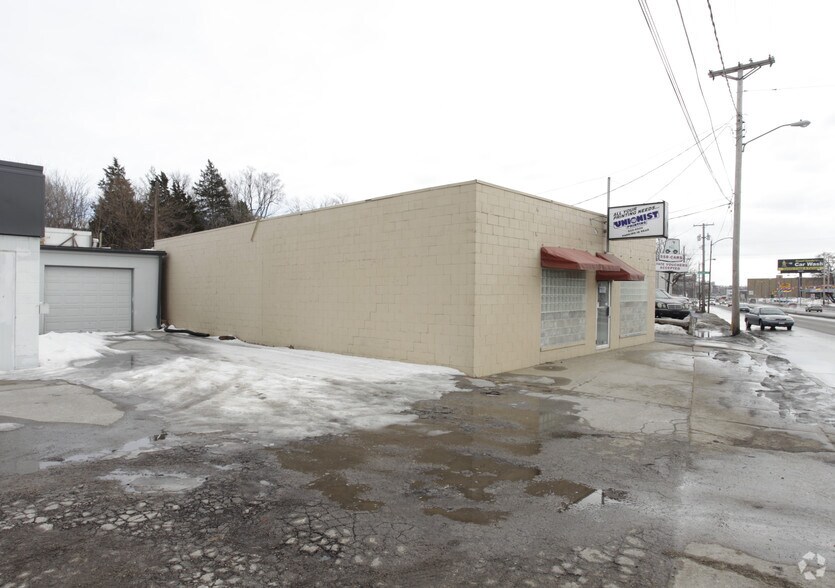 Primary Photo Of 1309 NW Radial Hwy, Omaha Manufacturing For Sale