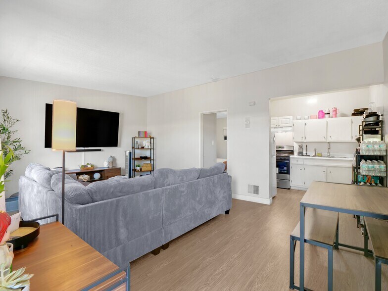 More Photos Of 11502-11506 Adco Ave, Downey Apartments For Sale