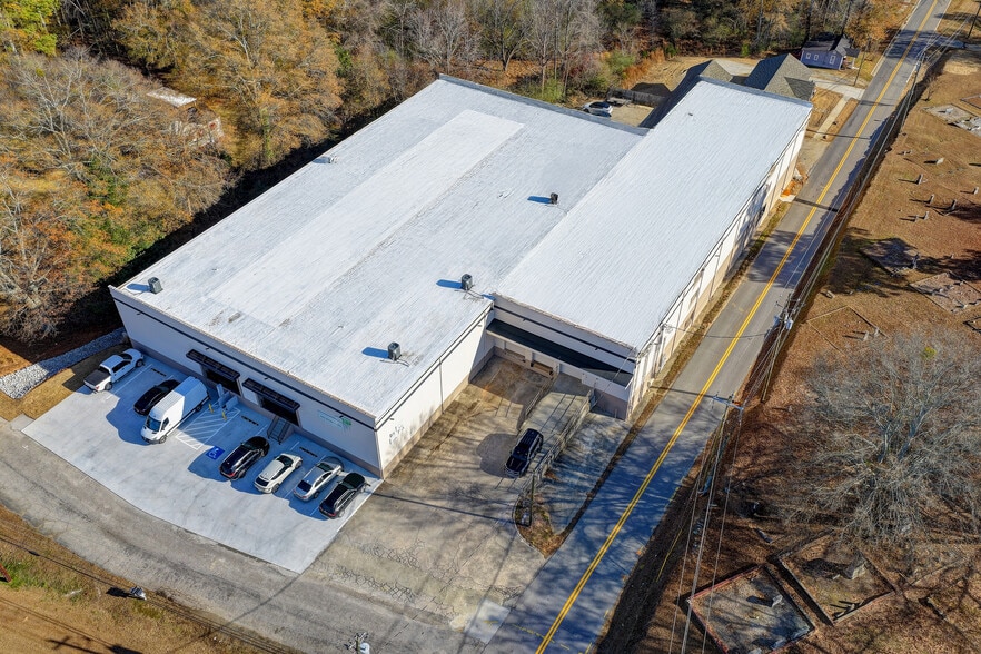 More Photos Of 4784 Cantrell Rd, Flowery Branch Warehouse For Sale