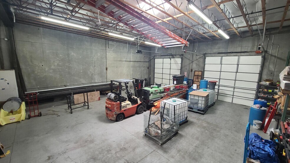 More Photos Of 9382 S 670 W, Sandy Warehouse For Lease