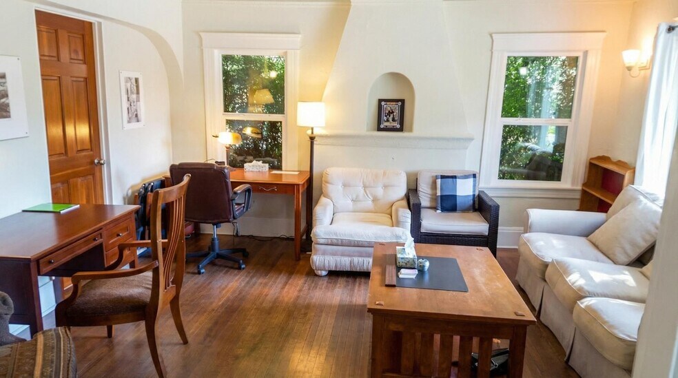 More Photos Of 2633 Regent St, Berkeley Dormitory For Sale