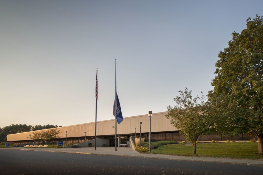 More Photos Of 45 Commerce Dr, Augusta Office For Lease