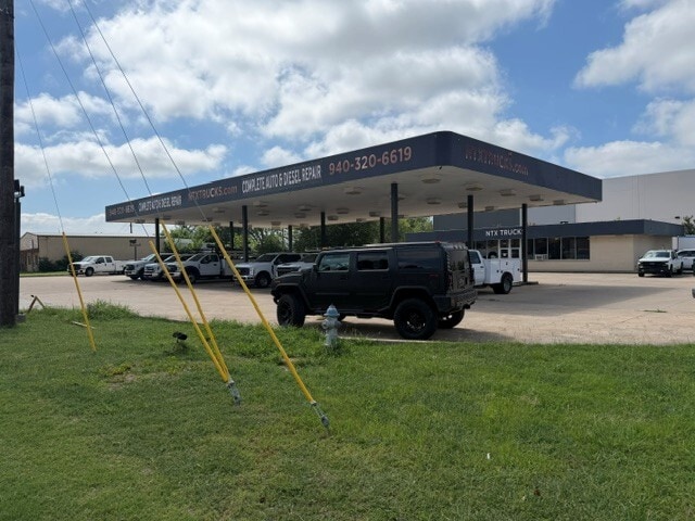 More Photos Of 3430 E University Dr, Denton Service Station For Lease