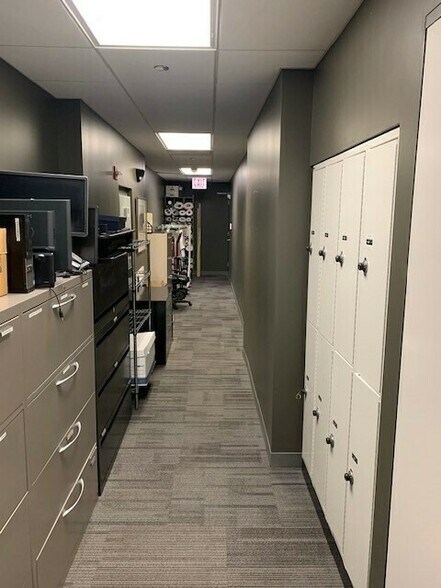 More Photos Of 558 W Webster Ave, Chicago Apartments For Lease