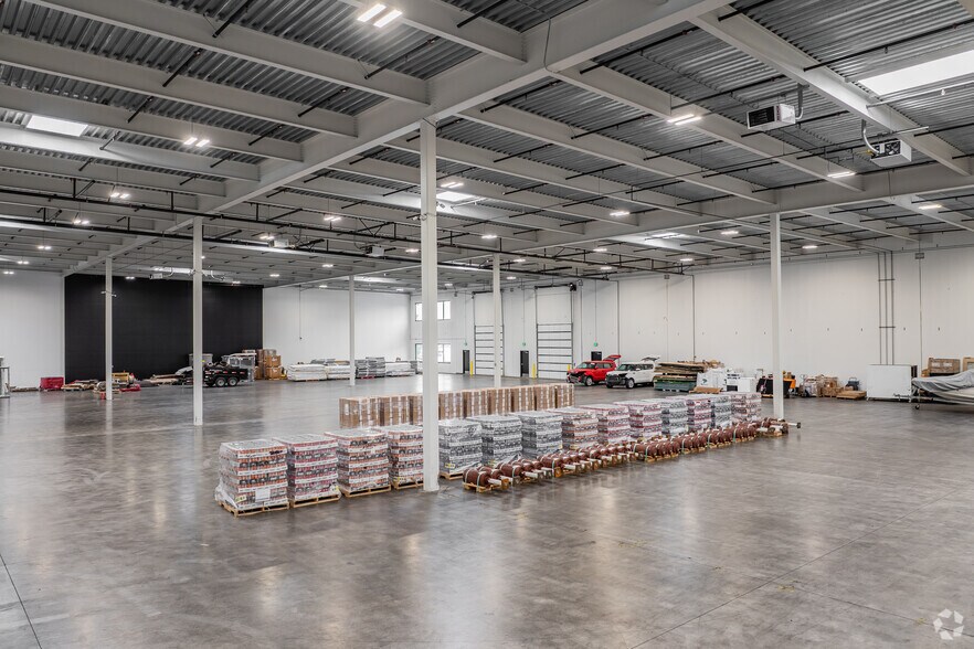 More Photos Of 6110 NE 152nd Ave, Vancouver Industrial For Sale