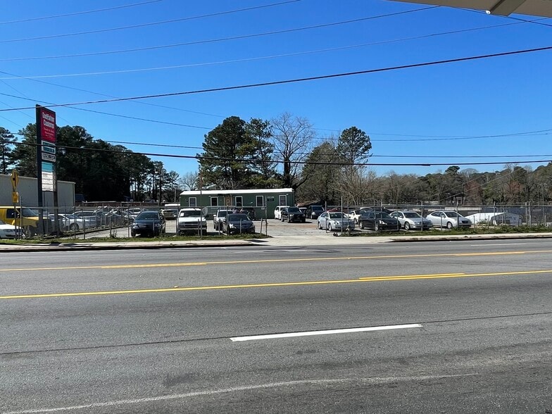 Primary Photo Of 3915 Covington Hwy, Decatur Land For Lease