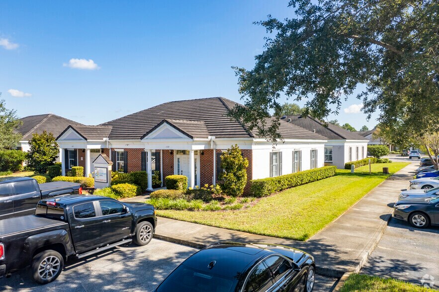 More Photos Of 1307-1309 Providence Rd, Brandon Office For Lease
