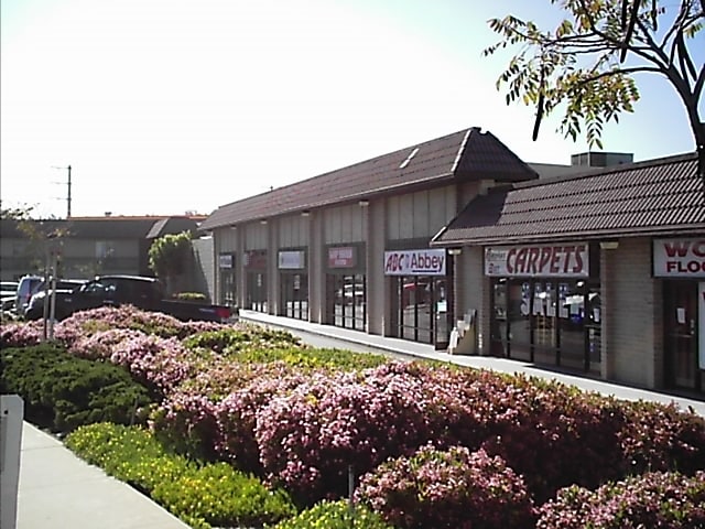 More Photos Of 1022 W Morena Blvd, San Diego Showroom For Lease