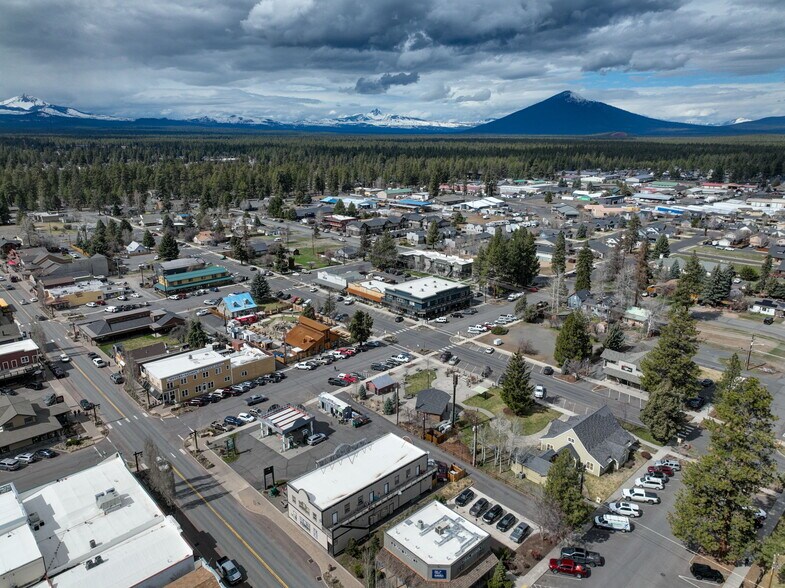 More Photos Of 192 E Main Ave, Sisters Coworking Space