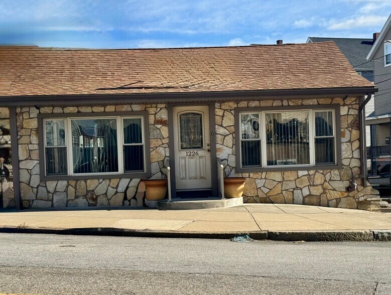 More Photos Of 1226 S Main St, Fall River Freestanding For Sale