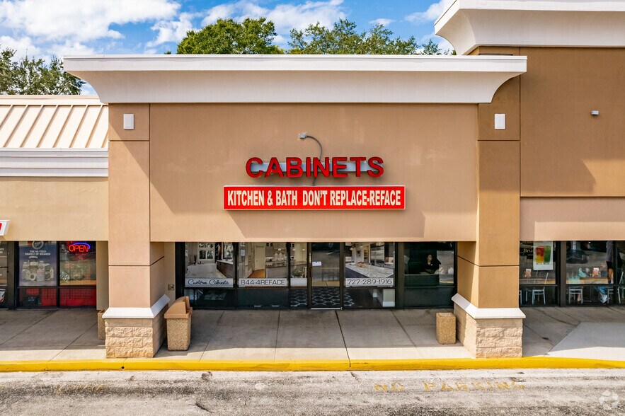 More Photos Of 35104 US Highway 19 N, Palm Harbor Unknown For Lease