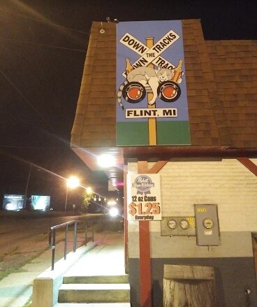 More Photos Of 2310 W Court St, Flint Bar For Sale